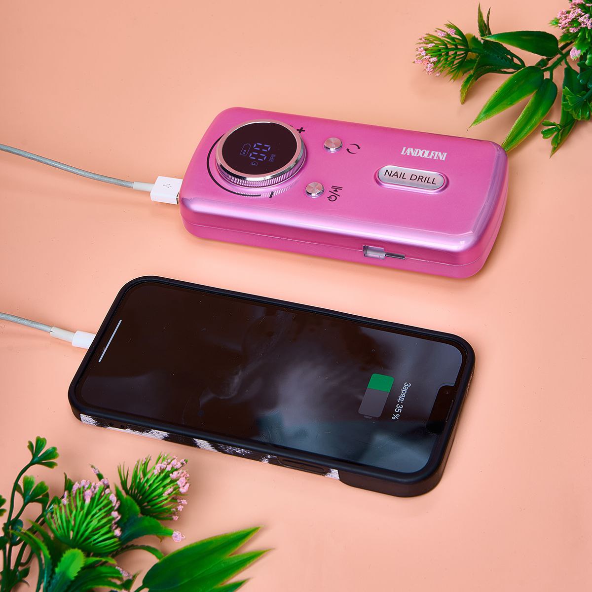 Компактный аппарат для маникюра и педикюра